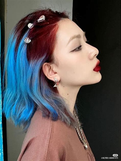 Pin By Poppyu On Hairstyles And Hair Colors Aesthetic Hair Neon Hair