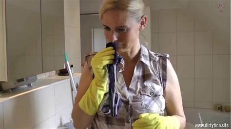 House Cleaner Swallow Cum Search Xvideos