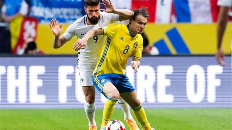 Quipe De France Les Bleus S Inclinent Contre La Su De Le Sport