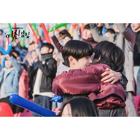 Tvn Drama【韓国】さんのインスタグラム写真 Tvn Drama【韓国】instagram「수호x서준의 열정적인 야구 응원⚾