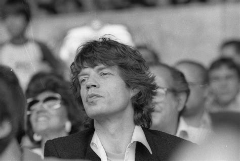 Mick Jagger Celebra 80 Anos Em Plena Atividade Com Festa Em Londres E