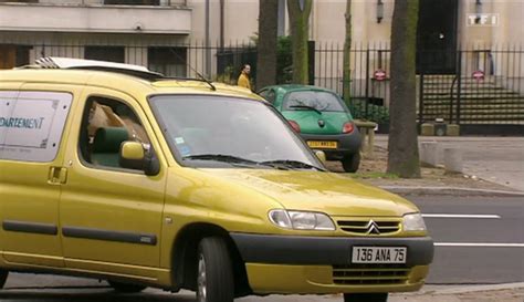 IMCDb org 2000 Citroën Berlingo Multispace Série 1 in Une famille