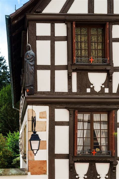 Vieille Maison De Château Dans Andlau Alsace Image stock Image du