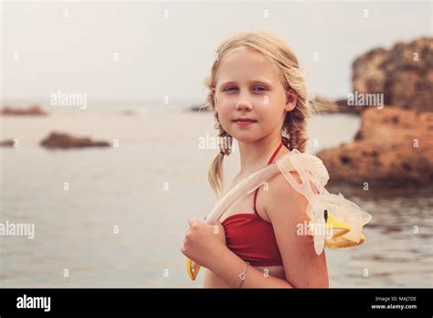 Fille Bikini Banque De Photographies Et Dimages Haute R Solution Alamy