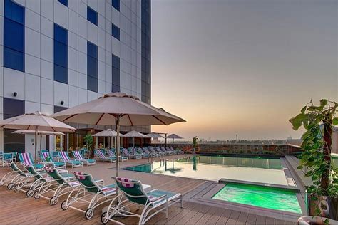 Fotos Y Opiniones De La Piscina Del Premier Inn Dubai Ibn Battuta Mall