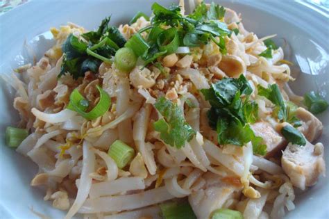 Bangkok Style Chicken Pad Thai Recipe - Food.com