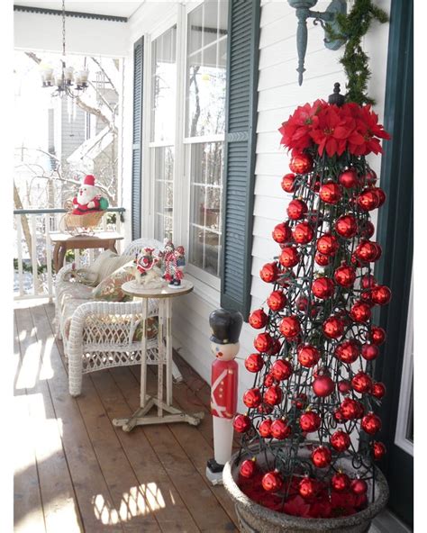 Best Christmas Porch Decoration Ideas For