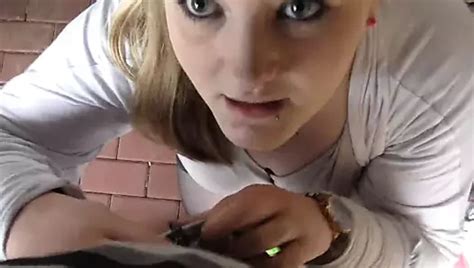 Mal Ins Gesicht Gespritzt Free Dirty Talk Hd Porn Dc Xhamster
