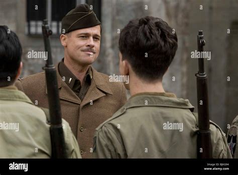 INGLOURIOUS BASTERDS 2009 BRAD PITT QUENTIN TARANTINO DIR 002 Stock