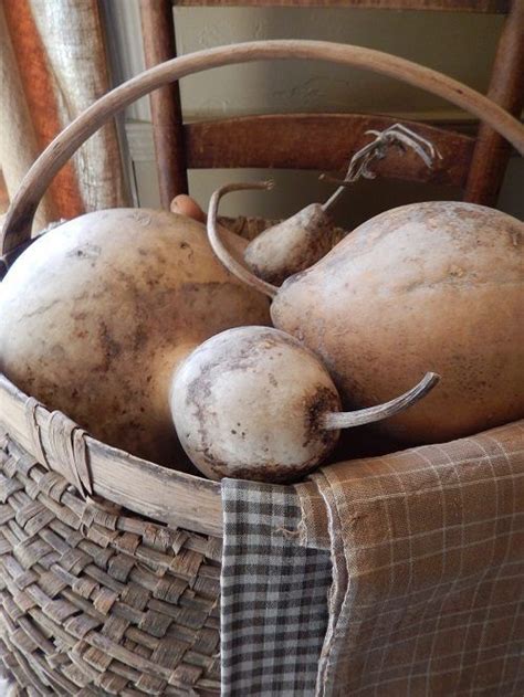 Pin By Jennifer Bowman On Primitive Fall Colonial Fall Decor Fall Decor Prim Decor