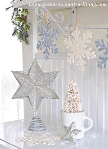 DIY Glitter Snowflake Ornaments - Town & Country Living