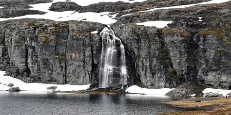 Snow around Waterfall · Free Stock Photo