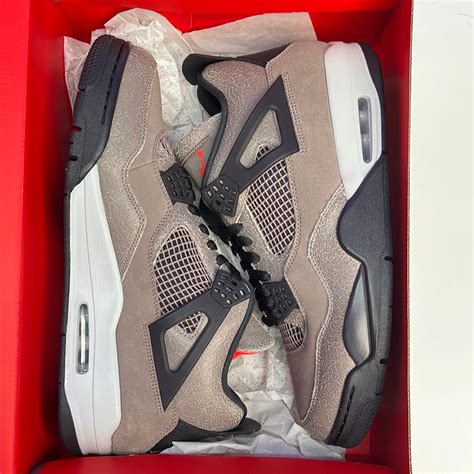 Air Jordan 4 Taupe Haze Dna Show