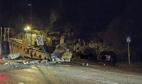 Frana A Riva Gardesana Chiusa La Busa