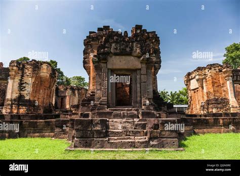 Prasat Sa Kamphaeng Yai Khmer Temple 11th Century Si Saket Si Sa Ket