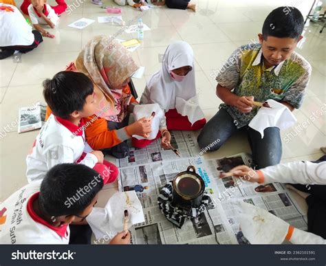 730 Batik Day Kids Images, Stock Photos & Vectors | Shutterstock