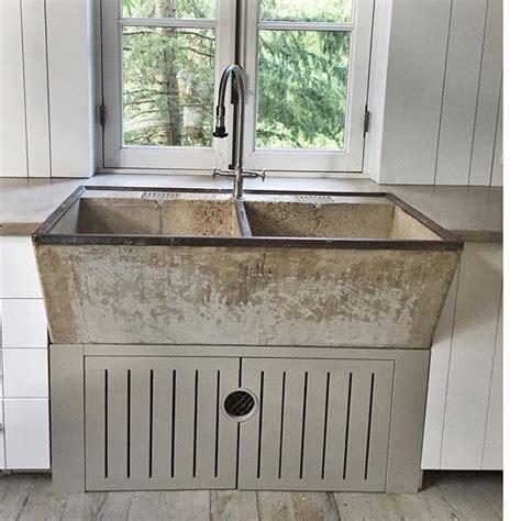 Antique Single Basin Concrete Tub With Built In Washboard Google