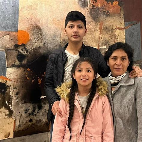 Perú esposa e hijos de Pedro Castillo parten hacia México como