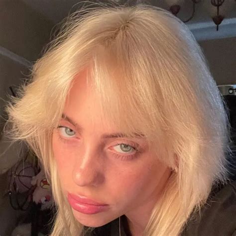 Pin by raergothicgirl on か selfie Billie eilish Billie Blonde