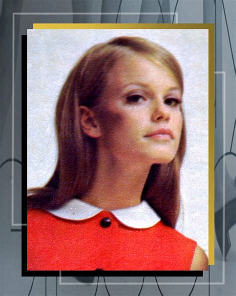 ShelleyHack Gay Gibson Ad Model