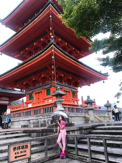 Tin sao Việt Hari Won diện bikini khoe hình thể sexy hết cỡ giữa