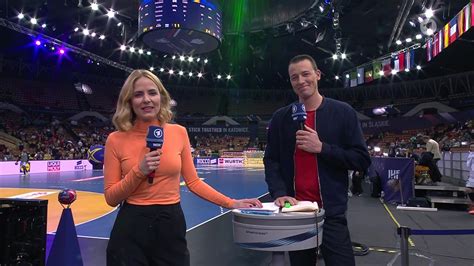 Stephanie M Ller Spirra Bei Der Sportschau Handball Wm Im