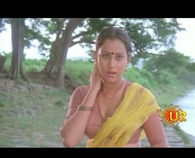 Tamil Hot Actress Hot Photos Geetha Hot 2011