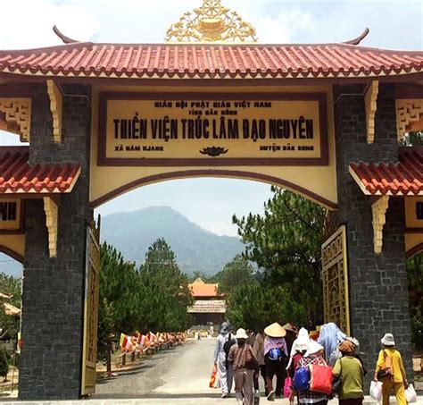 Tour Cực Hot Tà Đùng 2N2Đ Dạo Thuyền Trên Hồ Tà Đùng Check In Cầu Kính Khu Du Lịch Tà Đùng