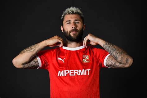 Swindon Town 2023 24 Puma Home Shirt Unveiled The Kitman