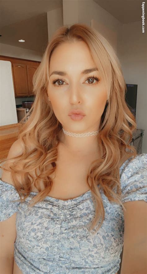 Peachypuppyyy Nickypeachyyy Nude Onlyfans Leaks The Fappening Photo Fappeningbook