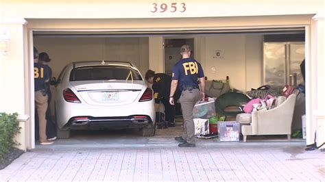 Fbi Investigation Underway At North Miami Beach Home Wsvn 7news