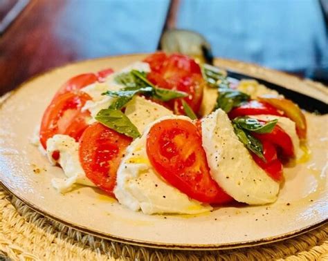 Como Preparar La Receta De Ensalada Caprese Fácil Y Barata