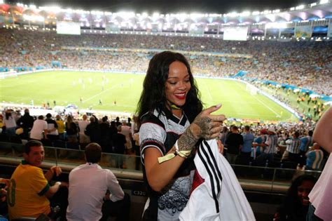 Rihanna 2015 Fifa World Cup Final At Maracana Stadium Rio De Janeiro