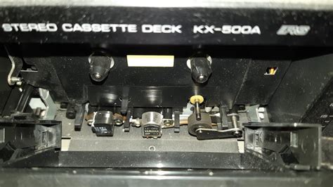 how to clean cassette heads