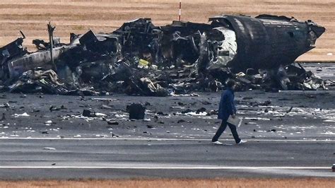 Japan Begins Twin Investigations Into Haneda Runway Collision