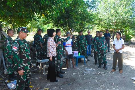 Danrem 161 Wira Sakti Tinjau RTLH Dan Lahan Ketahanan Pangan Di Desa