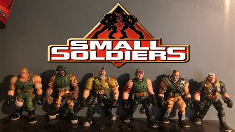 Cell phone(Bayformers) vs Commando Elite(Small soldiers) | SpaceBattles