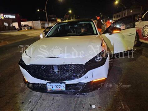 Ebrio Conductor Choca Por Alcance Contra Auto Familiar En Boulevard