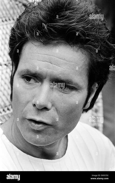 Cliff Richard Music Singer Hi Res Stock Photography And Images Alamy