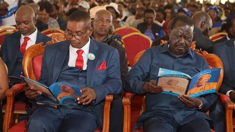 LIVE RAILA ODINGA AND OTHER AZIMIO LEADERS ATTENDING FUNERAL SERVICE