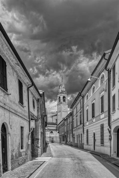 The Italian Village Of Isola Dovarese Cremona In Lombardy Italy E