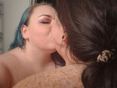 Who Wants To See 2 Bbws At Play Nudes BBW NUDE PICS ORG