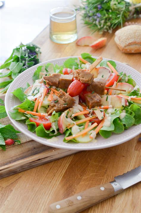 Salade de brochettes de seitan Les Pépites de Noisette