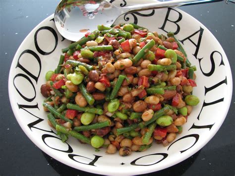 Simply Veggie: Mixed Bean Salad with Tomato Dressing