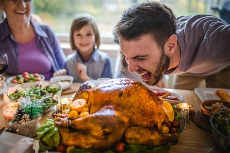 115 Funniest Thanksgiving Puns And One Liners To Share In 2024