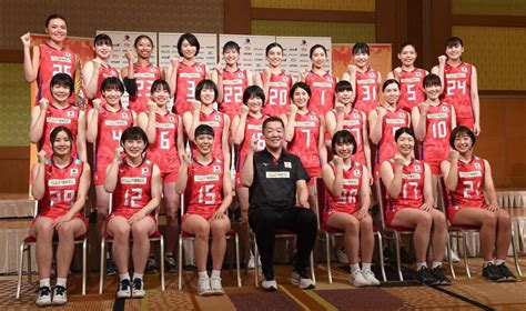 バレー女子・真鍋監督「日本の英知を結集」パリ五輪メダル獲得へ、サーブ強化チームにロンドン銅の竹下さん、大友さんらが参加スポーツデイリー