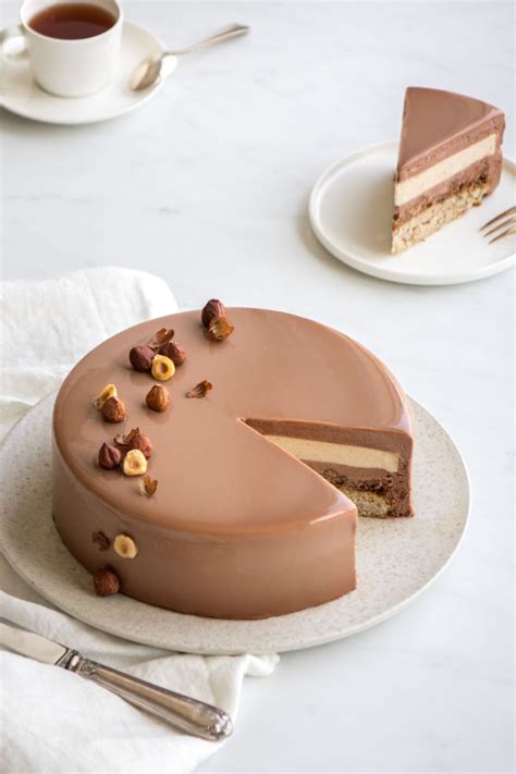 Entremets Chocolat Au Lait Et Noisettes Empreinte Sucr E