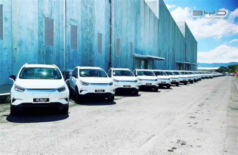 BYD Delivers A Batch Of YUAN PRO EVs To Walmart Technological