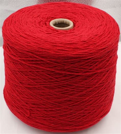 Filato 80 Cashmere 20 Merino Extrafine 4 14 Colore Rosso Rocche 500