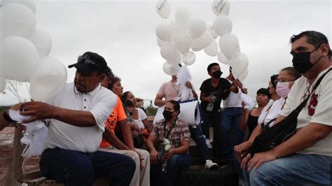 A Un Mes Del Colapso De Mina Familiares De Los 10 Mineros Realizan Una